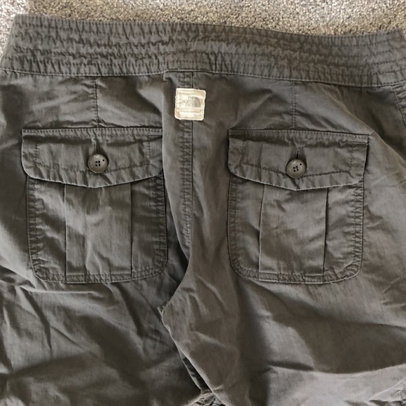 North Face Capris - Picture 3 of 3